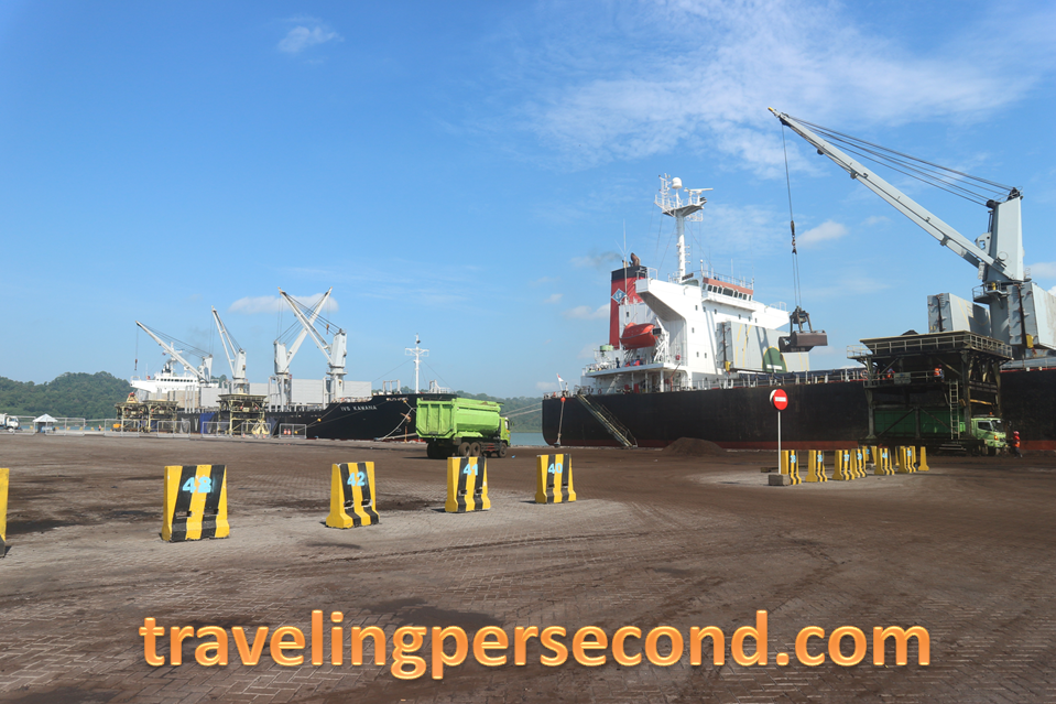 Pelabuhan Tanjung Intan